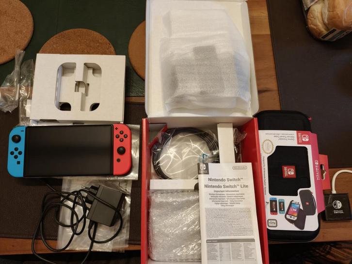 Nintendo Switch OLED, Spelcomputers en Games, Spelcomputers | Nintendo Switch, Zo goed als nieuw, Switch OLED, Met 1 controller