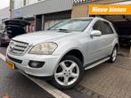 Mercedes-benz M-KLASSE ML350 AUT LEER NETTE AUTO RIJDT GOED, Auto's, Mercedes-Benz, Automaat, Gebruikt, Zilver of Grijs, 3498 cc