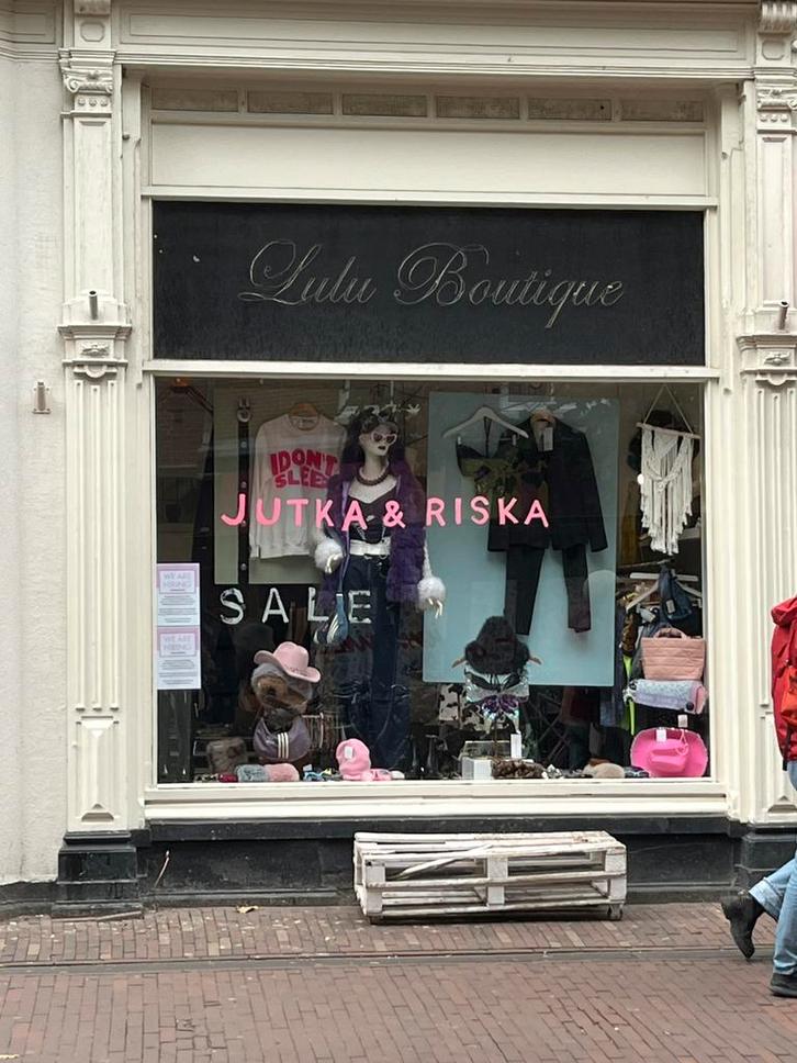 Vest Jutka en Riska L,XL,M, Kleding | Dames, Truien en Vesten, Gedragen, Maat 42/44 (L), Grijs, Ophalen of Verzenden