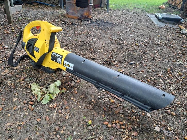 Talon Bladblazer - weinig uren., Tuin en Terras, Bladblazers, Gebruikt, Handgedragen, Benzine, Met zuigfunctie, Ophalen