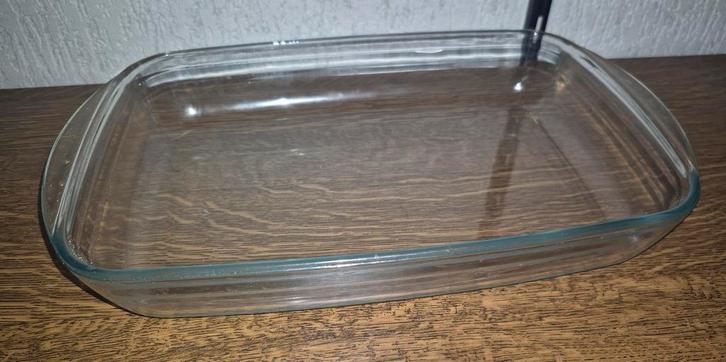 Pyrex ovenschaal /lasagne/tiramisu schotel als nieuw kerst?, Huis en Inrichting, Keuken | Tupperware, Nieuw, Schaal, Ophalen of Verzenden