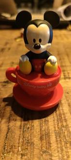 Mickey Mouse in theekop - Disney Baby, Verzamelen, Disney, Ophalen of Verzenden, Mickey Mouse, Zo goed als nieuw, Beeldje of Figuurtje