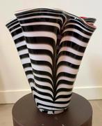 Zakdoek vaas zebra, Ophalen of Verzenden, Minder dan 50 cm, Rood, Glas