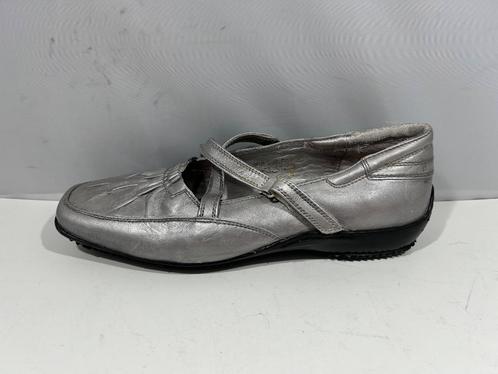 Helioform, maat 38, comfortabele zilverkleurige ballerina, Kleding | Dames, Schoenen, Zo goed als nieuw, Ballerina's, Overige kleuren