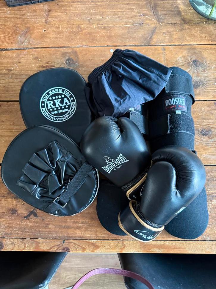 Kickboks set voor kinderen, Sport en Fitness, Vechtsporten en Zelfverdediging, Gebruikt, Overige, Vechtsportbescherming, Maat XL