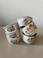 Kommetjes met bloemen, Huis en Inrichting, Keuken | Servies, Ophalen of Verzenden, Zo goed als nieuw, Kom(men), Overige stijlen