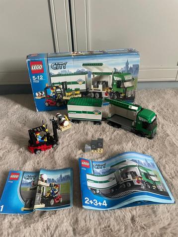 LEGO City 7733 Vrachtwagen met Heftruck beschikbaar voor biedingen