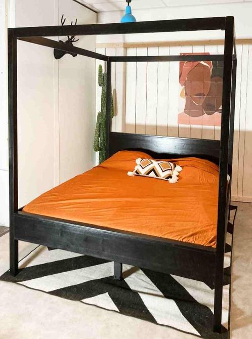 Showmodel Hemelbed Madelief 180x200(190 hoog) zwart gebeitst, Huis en Inrichting, Slaapkamer | Bedden, Nieuw, Tweepersoons, 180 cm