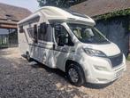 Adria Matrix 670 DC Plus queensbed, hefbed & trekhaak!, Ringverwarming, Fiat, 7 tot 8 meter, Bedrijf