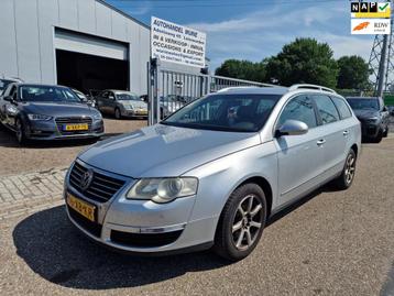 Volkswagen Passat Variant 2.0 FSI Highline Business/Apk 19-1 beschikbaar voor biedingen