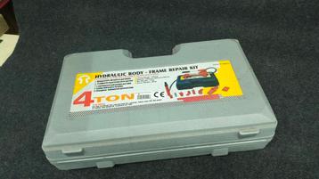 Hydraulische Uitdruk Set - Carrosserie Reparatie beschikbaar voor biedingen