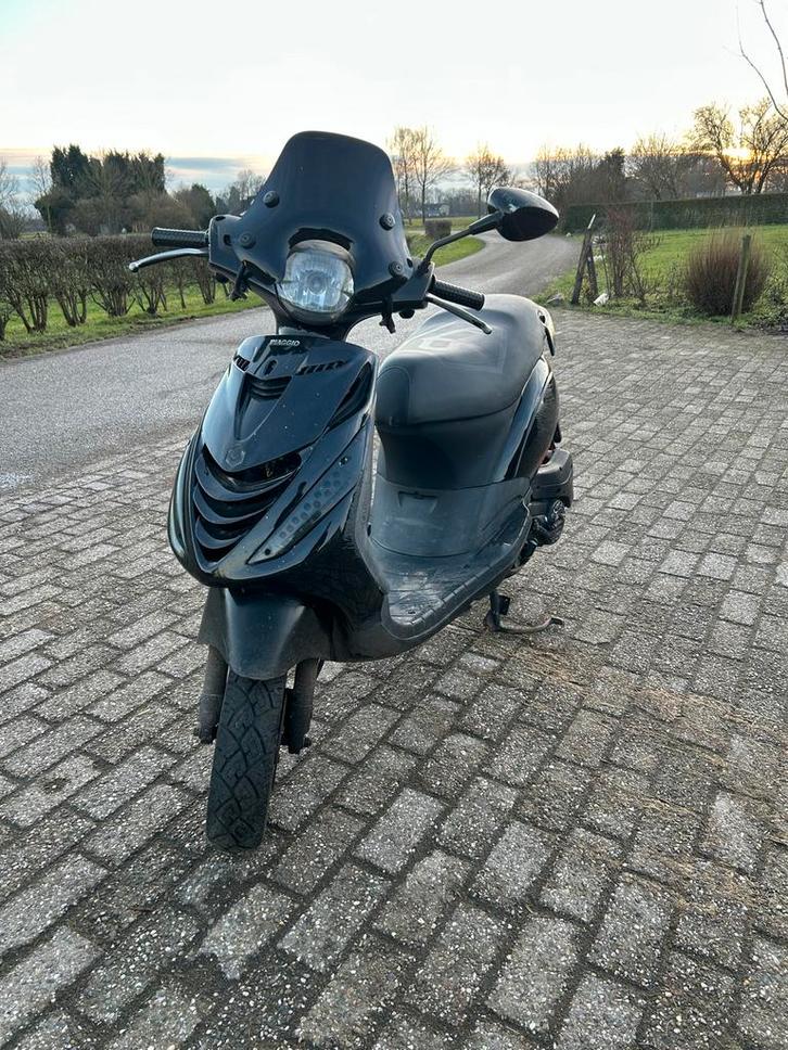 Piaggio Zip - Start en loopt altijd!, Fietsen en Brommers, Scooters | Piaggio, Gebruikt, Zip, Maximaal 45 km/u, Benzine, Ophalen