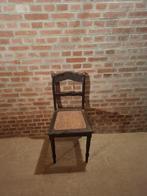 Vintage kersenhouten stoel met rieten zitting, Huis en Inrichting, Riet of Rotan, Gebruikt, Bruin, Eén