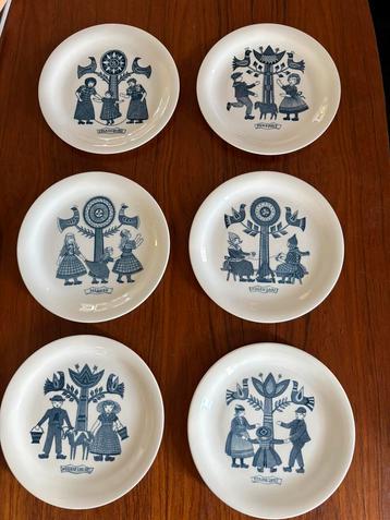 6 vintage borden / taartborden, Collectie Folklore Holland beschikbaar voor biedingen