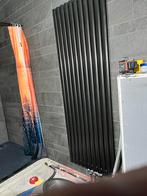 Design radiator nieuw in doos 150€, Doe-het-zelf en Verbouw, Verwarming en Radiatoren, Nieuw, 800 watt of meer, Minder dan 60 cm