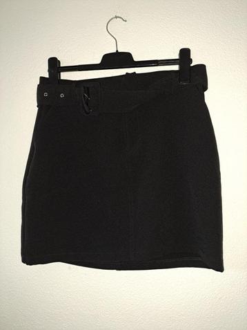 zwarte amisu rok maat 42 beschikbaar voor biedingen