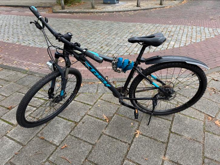 Trek marlin 5 Maat S/M (45cm) 19inch, Fietsen en Brommers, Fietsen | Mountainbikes en ATB, Gebruikt, Heren, Trek, 45 tot 49 cm