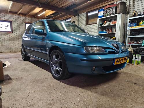 [GEZOCHT] bekleding Alfa Romeo 145, Auto-onderdelen, Interieur en Bekleding, Alfa Romeo, Gebruikt, Ophalen of Verzenden
