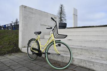 Eerlijke prijzen voor duurzame, tweedehands damesfietsen  beschikbaar voor biedingen