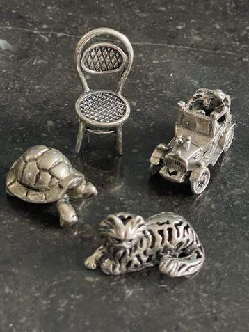 4 zilveren vintage miniaturen beschikbaar voor biedingen