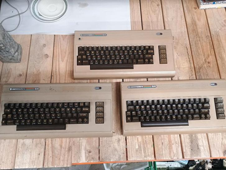3 x Commodore 64 te koop, Computers en Software, Vintage Computers, Ophalen