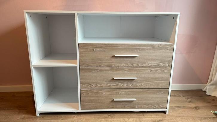Ledikant en commode, Kinderen en Baby's, Kinderkamer | Commodes en Kasten, Zo goed als nieuw, 90 tot 105 cm, 100 cm of meer, 50 tot 70 cm