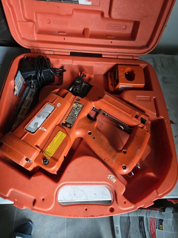 Paslode Impulse Rechte Afwerkspijker, Doe-het-zelf en Verbouw, Gereedschap | Handgereedschap, Gebruikt, Ophalen