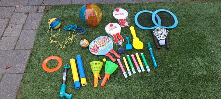 Leuke verzameling strandspullen en buitenspeelgoed., Kinderen en Baby's, Speelgoed | Buiten | Actiespeelgoed, Zo goed als nieuw