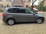 Volkswagen Touran 1.6 TDI 85KW/115PK 7-DSG 2017 Grijs, Auto's, Stof, 7 stoelen, 23 km/l, Diesel