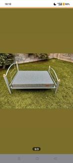 Honden bed met mand, Dieren en Toebehoren, Ophalen of Verzenden, Gebruikt