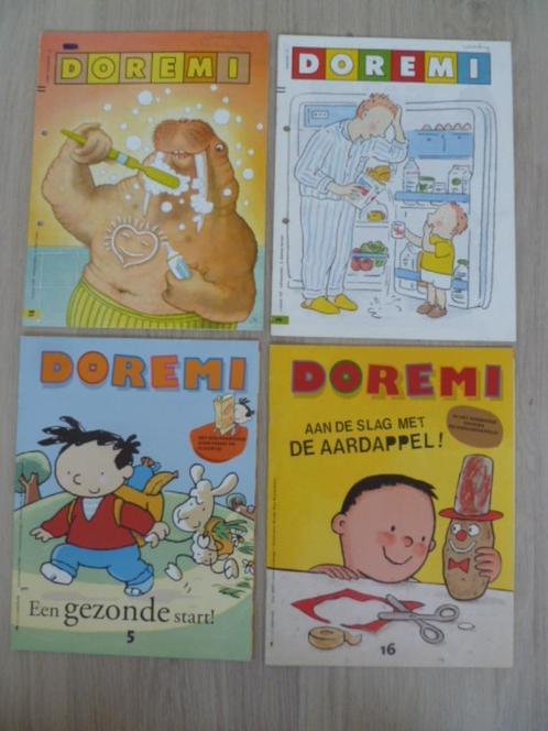 4 Doremi tijdschriften (+2 miniboekjes): Voeding, eten. etc., Boeken, Kinderboeken | Kleuters, Zo goed als nieuw, Fictie algemeen