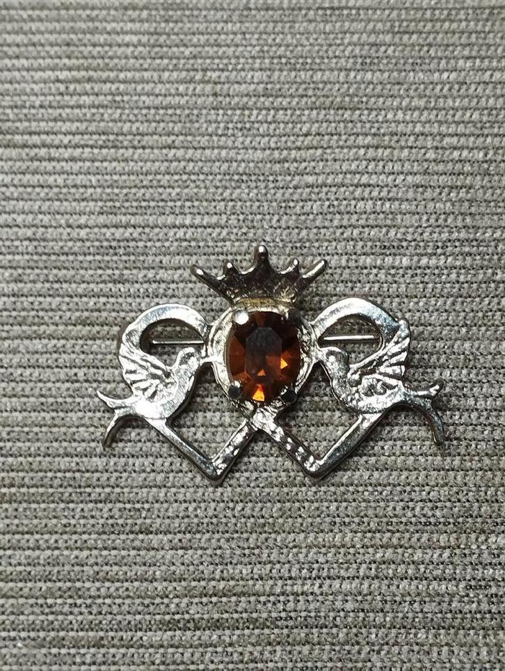 Een zeldzame en prachtige vintage Schotse broche., Sieraden, Tassen en Uiterlijk, Bedels, Zo goed als nieuw, Overige merken, Overige materialen