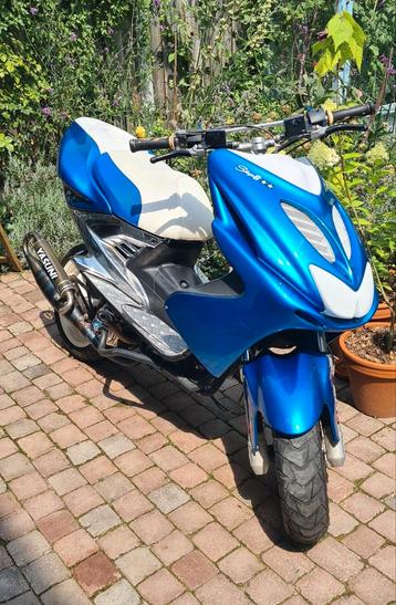 Yamaha Aerox R Race/Project blauw wit Aerox R beschikbaar voor biedingen