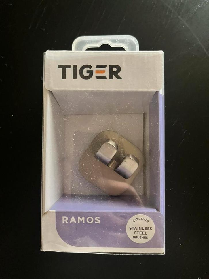 Tiger ophang haakje, Sieraden, Tassen en Uiterlijk, Piercings, Zo goed als nieuw, Staal, Ophalen of Verzenden