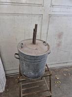 Wekketel, Antiek en Kunst, Ophalen