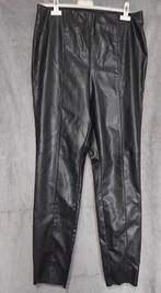zgan! Prachtige zwarte imitatie leren broek mt 44, Ophalen of Verzenden, Zo goed als nieuw, Maat 42/44 (L), Zwart