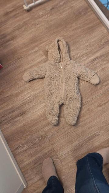 Berenpak, beige, zand, maat 56, fluffy beschikbaar voor biedingen