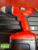 Black & Decker accu boormachine met 2 accu's, Doe-het-zelf en Verbouw, Gereedschap | Boormachines, Ophalen, Gebruikt, Boormachine