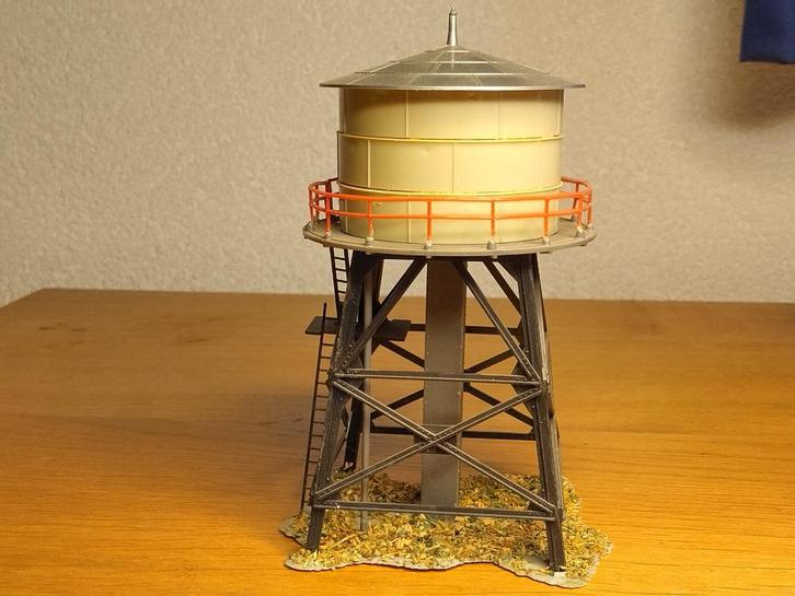 Faller B-144 - Watertoren, Hobby en Vrije tijd, Modeltreinen | H0, Gebruikt, Brug, Tunnel of Gebouw, Gelijkstroom of Wisselstroom