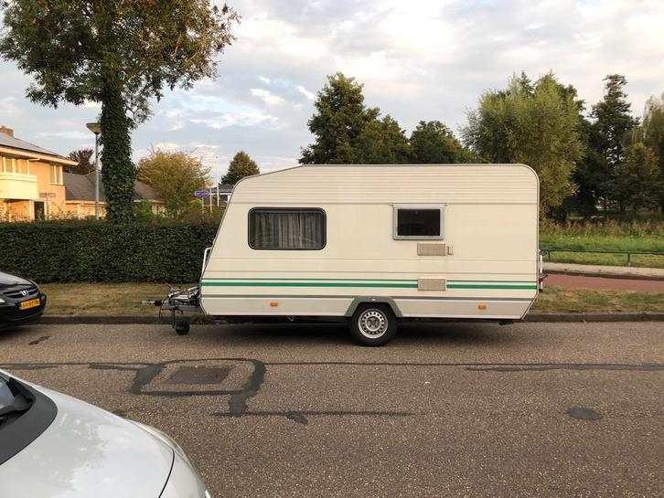 Eifelland Caravan - Fijne reiscaravan!, Caravans en Kamperen, Caravans, Particulier, tot en met 4, 750 - 1000 kg, Standaardzit