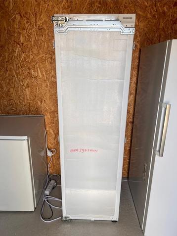Samsung inbouw koelkast BRR29713EWW | NIEUW ongebruikt | beschikbaar voor biedingen