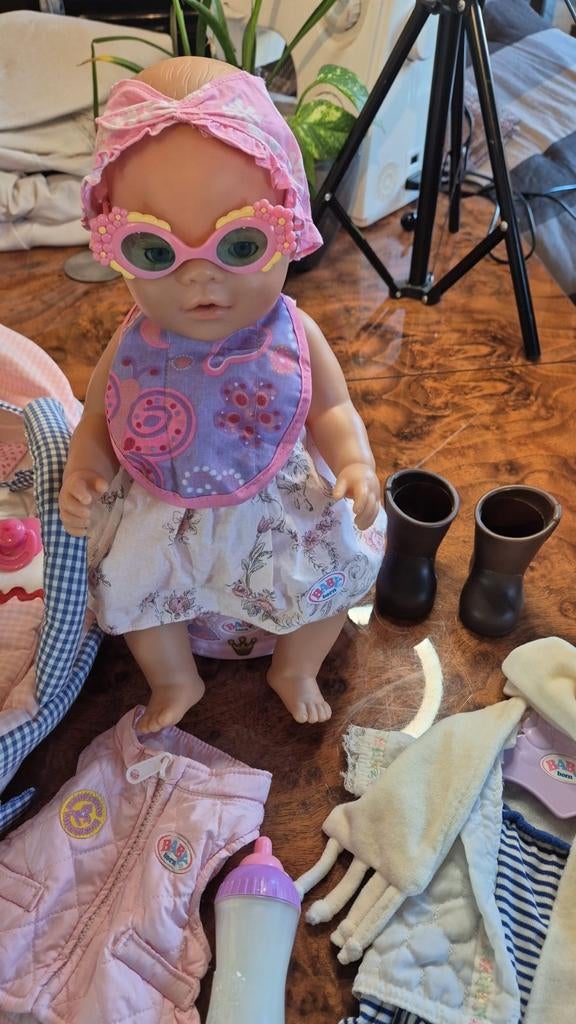 Babyborn pop met veel kleding en accessoires, Ophalen of Verzenden, Zo goed als nieuw, Babypop
