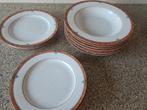 Borden (3 verschillende maten), Huis en Inrichting, Keuken | Servies, Ophalen of Verzenden, Gebruikt, Overige stijlen, Bord(en)