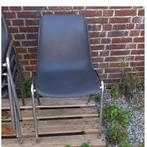 Kunstof stoelen met metalen onderstel 10 stuks Op=Op!, Nieuw, Ophalen of Verzenden, Nb, Nb