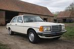 Mercedes-Benz 200-Serie 2.3 230 E 1982 Wit, Auto's, Mercedes-Benz, Wit, Handgeschakeld, Particulier, Sedan