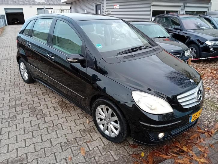 Mercedes-Benz B-Klasse 1.7 B170 5 DEURS BJ2005 APK 7-2026!, Auto's, Mercedes-Benz, Bedrijf, B-Klasse, ABS, Airbags, Airconditioning