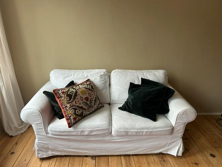 Witte Ektorp 2-zitsbank van Ikea, Huis en Inrichting, Banken | Bankstellen, Gebruikt, Rechte bank, Tweepersoons, Stof, Ophalen