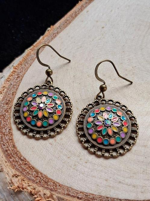 boho vintage kleurige oorbellen met strass steentje, Sieraden, Tassen en Uiterlijk, Oorbellen, Overige materialen, Zilver, Met strass