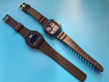 Nieuwe digitale horloges.  beschikbaar voor biedingen