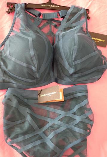 MD Illusionist Setje Petrol BH 85D hw Slip XL NEW! beschikbaar voor biedingen